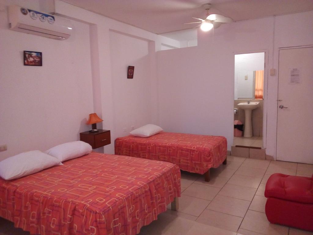 Spondylus Hotel Tumbes Exterior foto
